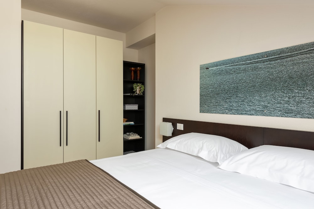 Vialeromadodici Rooms & Apartments 19/58