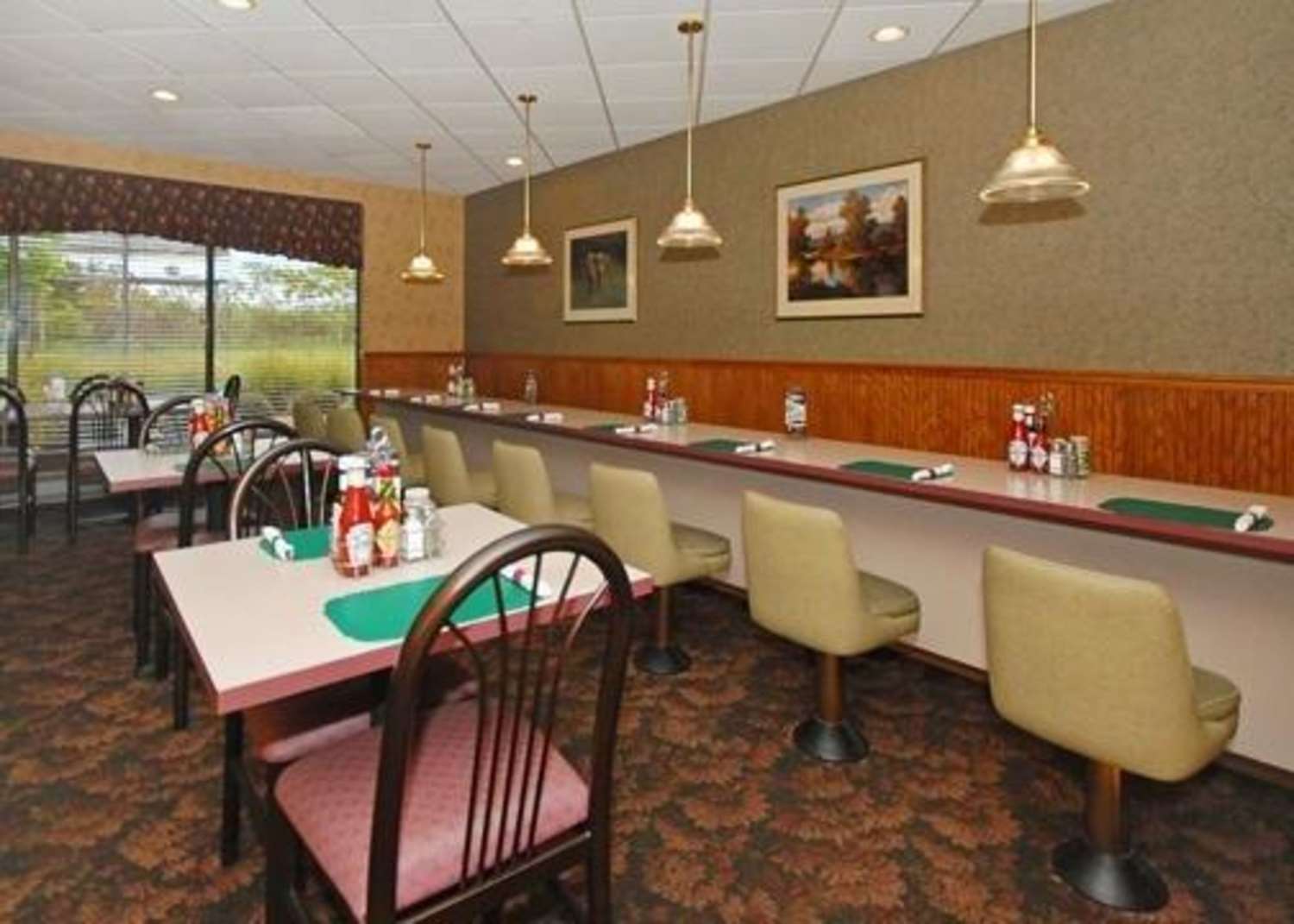 Quality Inn & Suites Danville 14/24