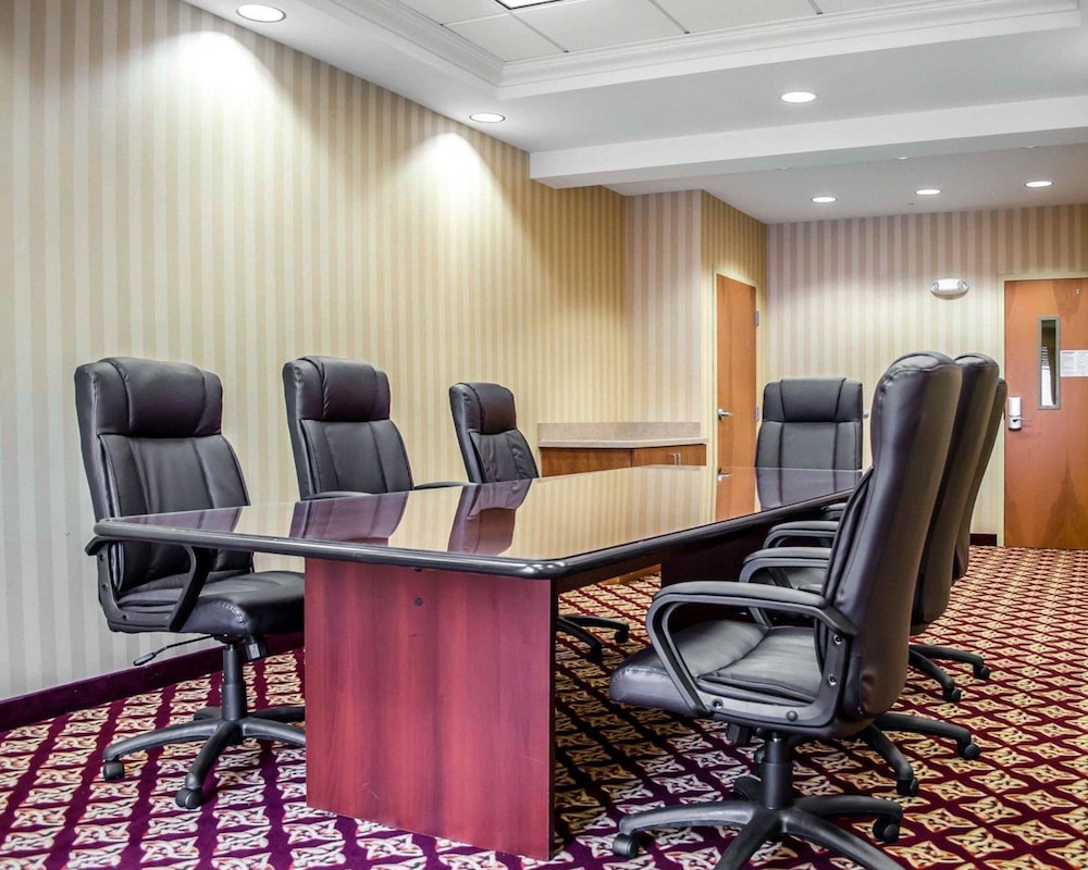 Comfort Suites Hummelstown Hershey 36/40