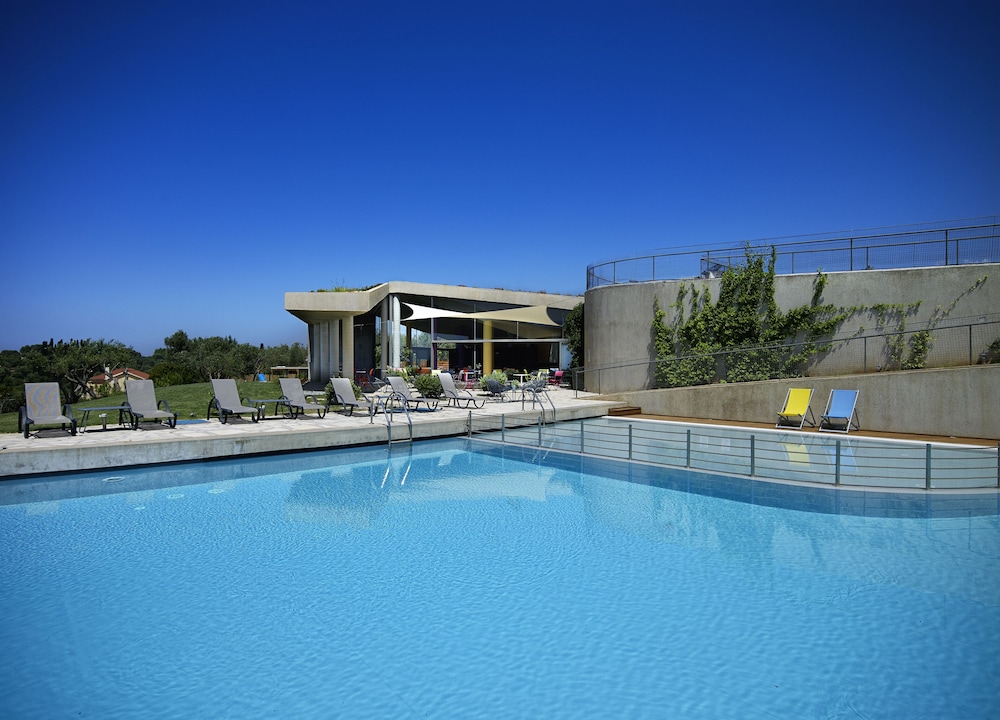 Leivatho Hotel 5/70