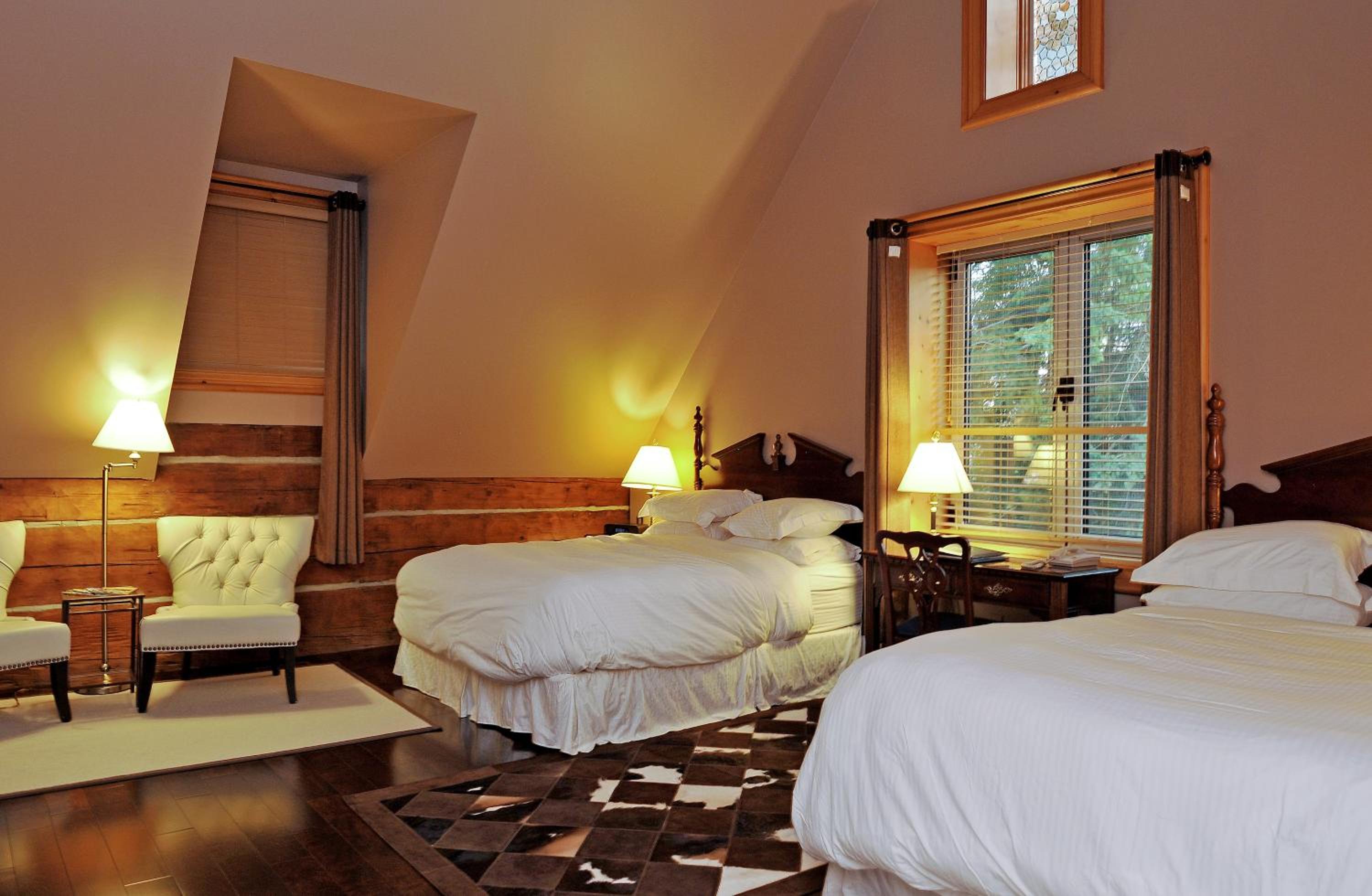 Deluxe, Suite, Queen Bed, Eganridge Resort, Golf Club & Spa 3/4