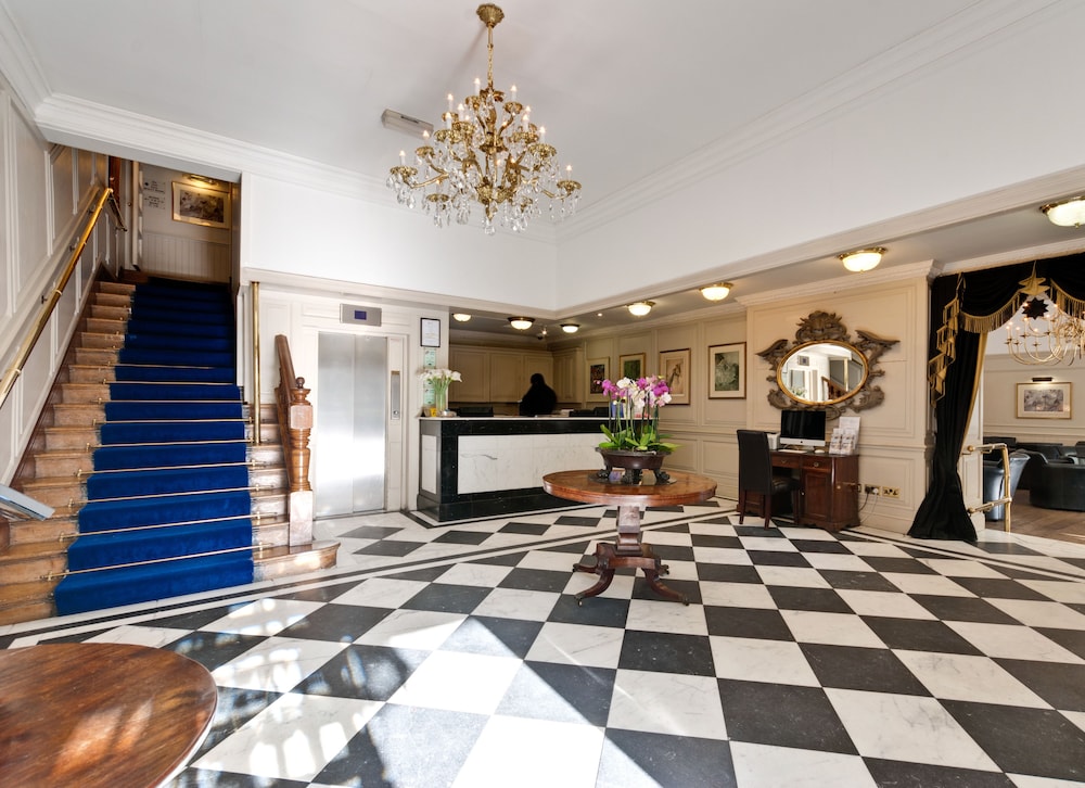 lobby