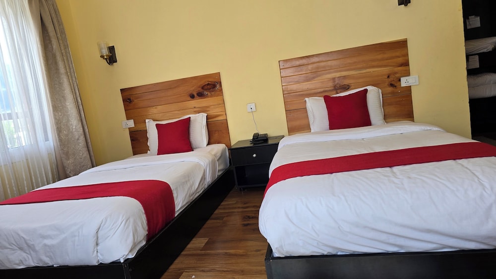 Bhutan Silverpine Resort 26/50