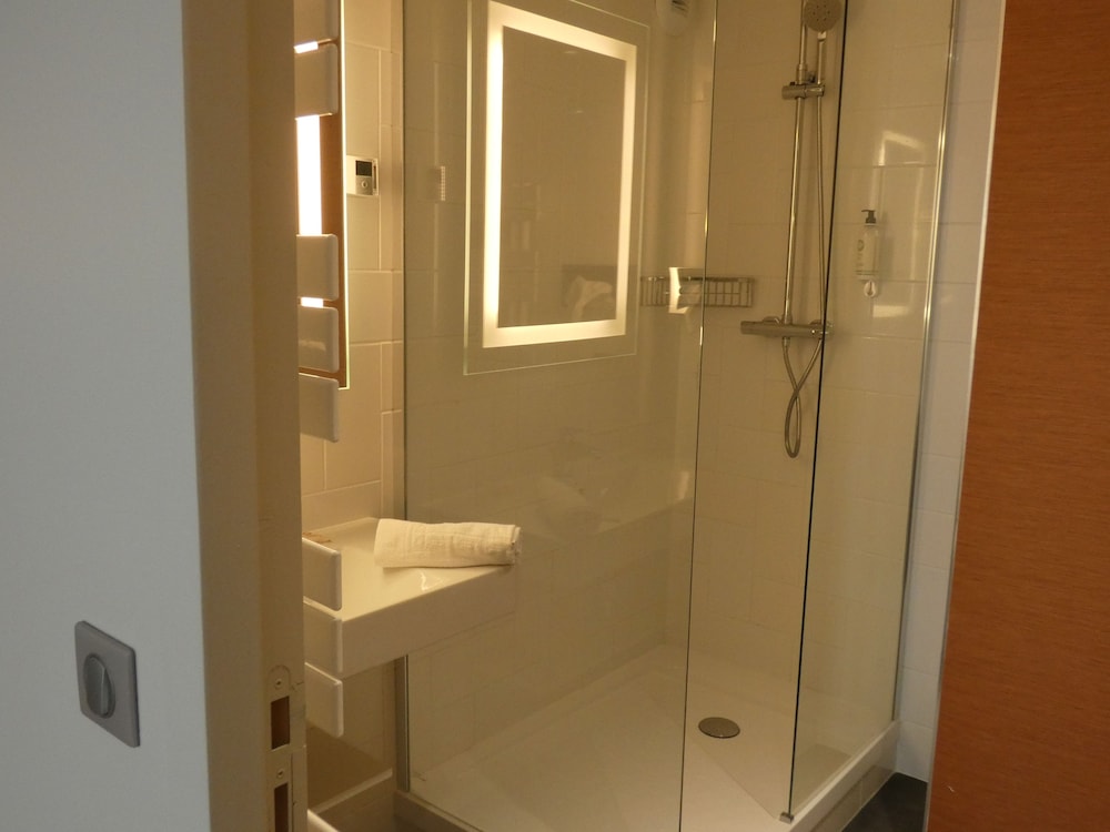 Best Western La Porte Des Chateaux 23/67
