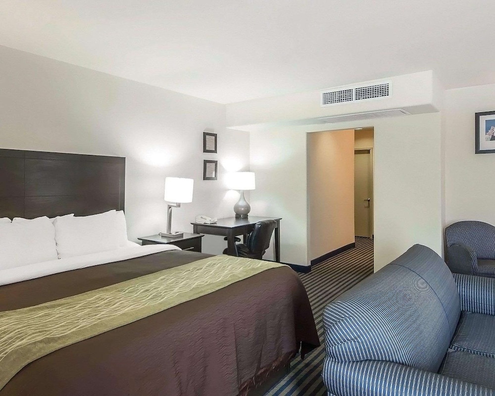 Quality Inn Tulsa-Downtown West 9/27