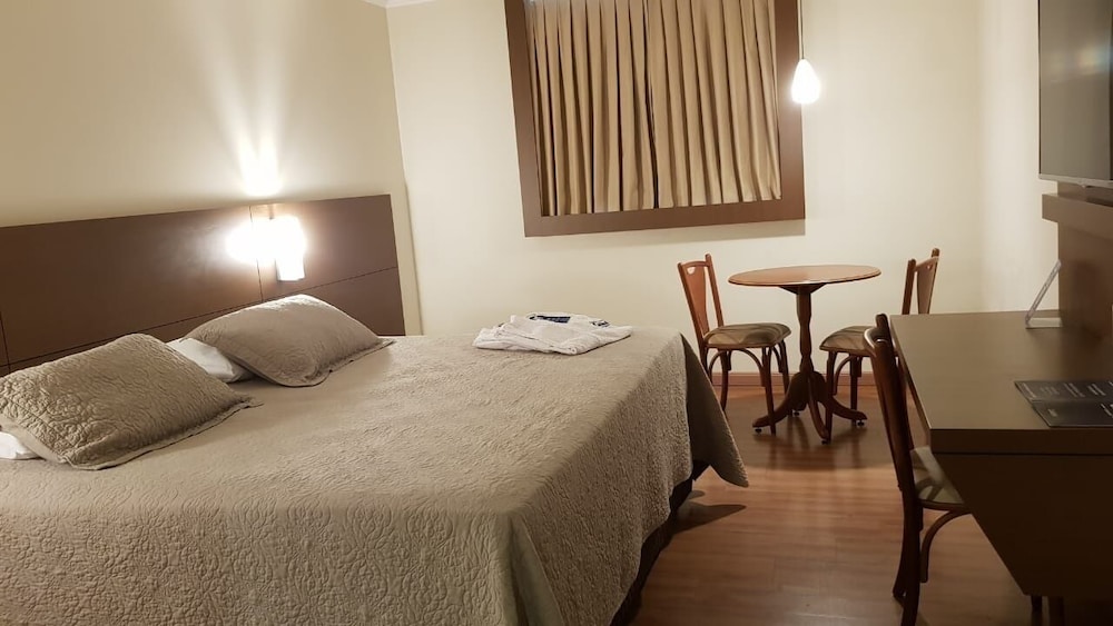 Hotel Caiua Cascavel 4/23