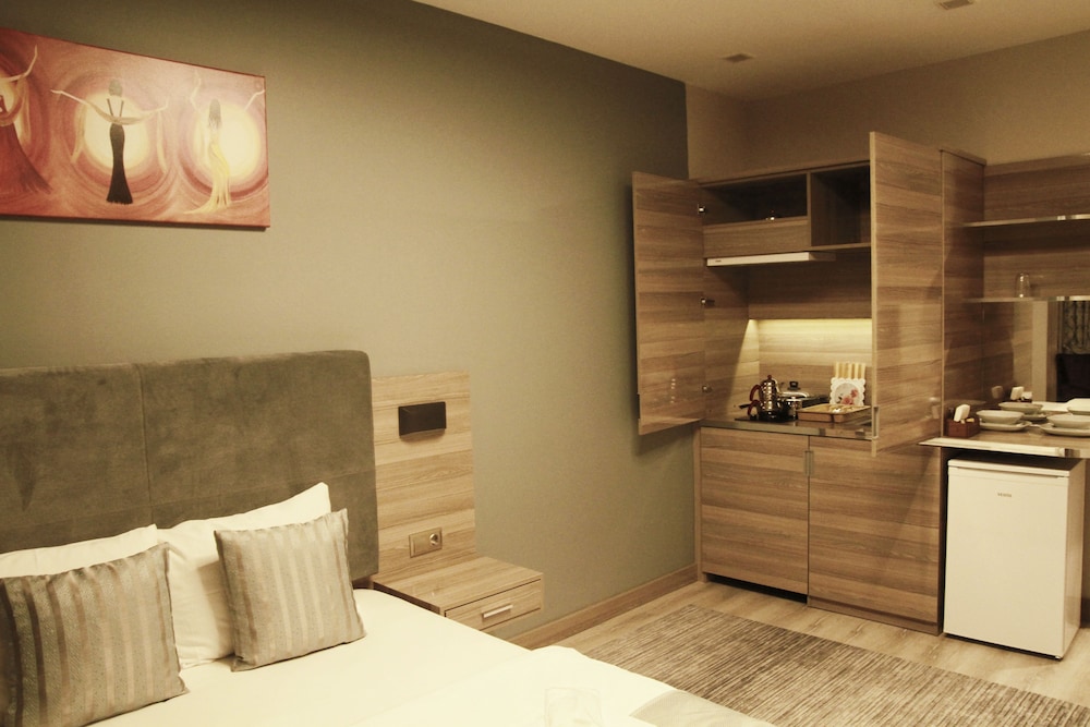 MyHouse N5 Suites 26/69