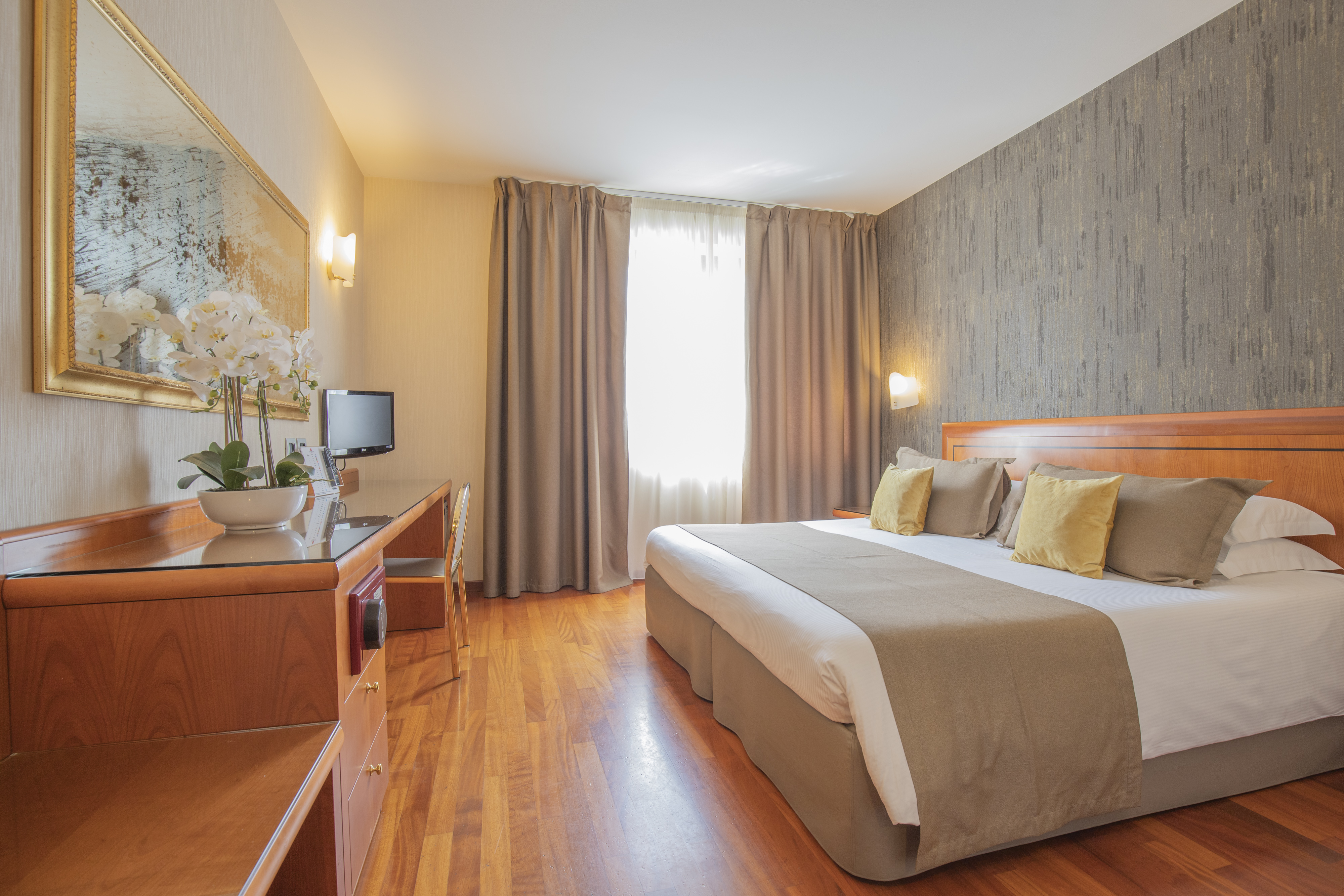 غرفة سوبيريور بسرير مزدوج، Hotel Palace Verona 2/4