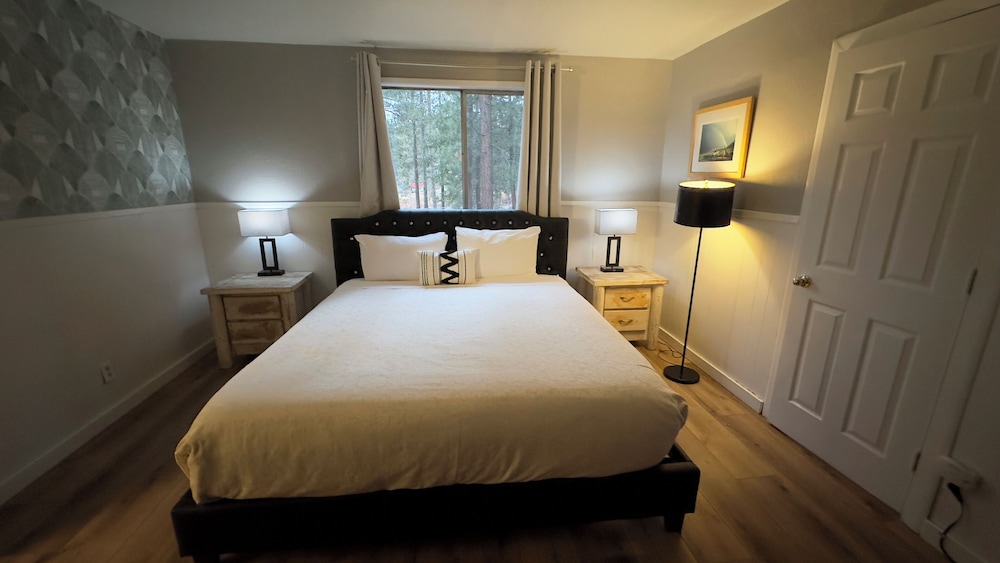 Cinnamon Bear Inn 20/80