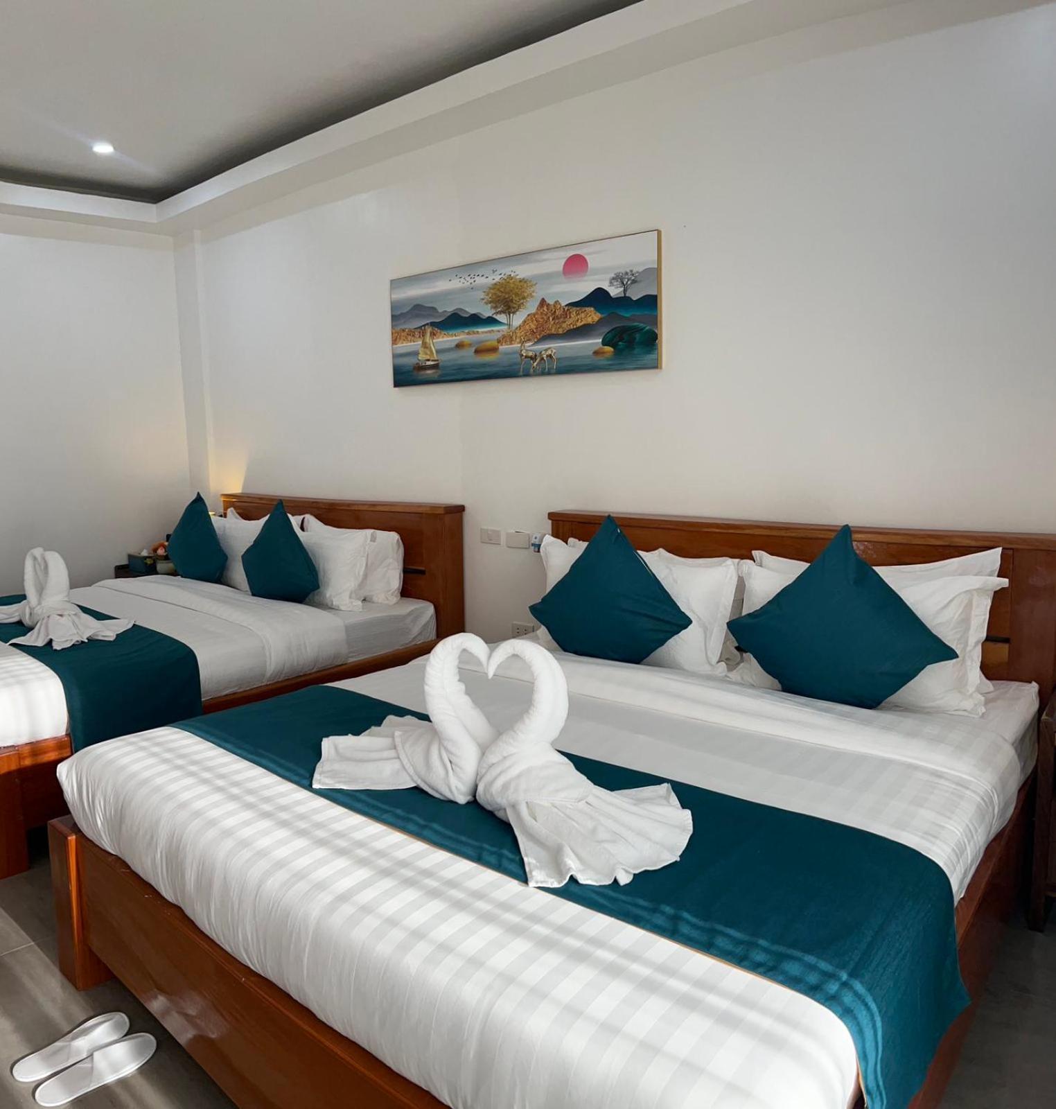 Ocean Star Hotel Coron 20/50