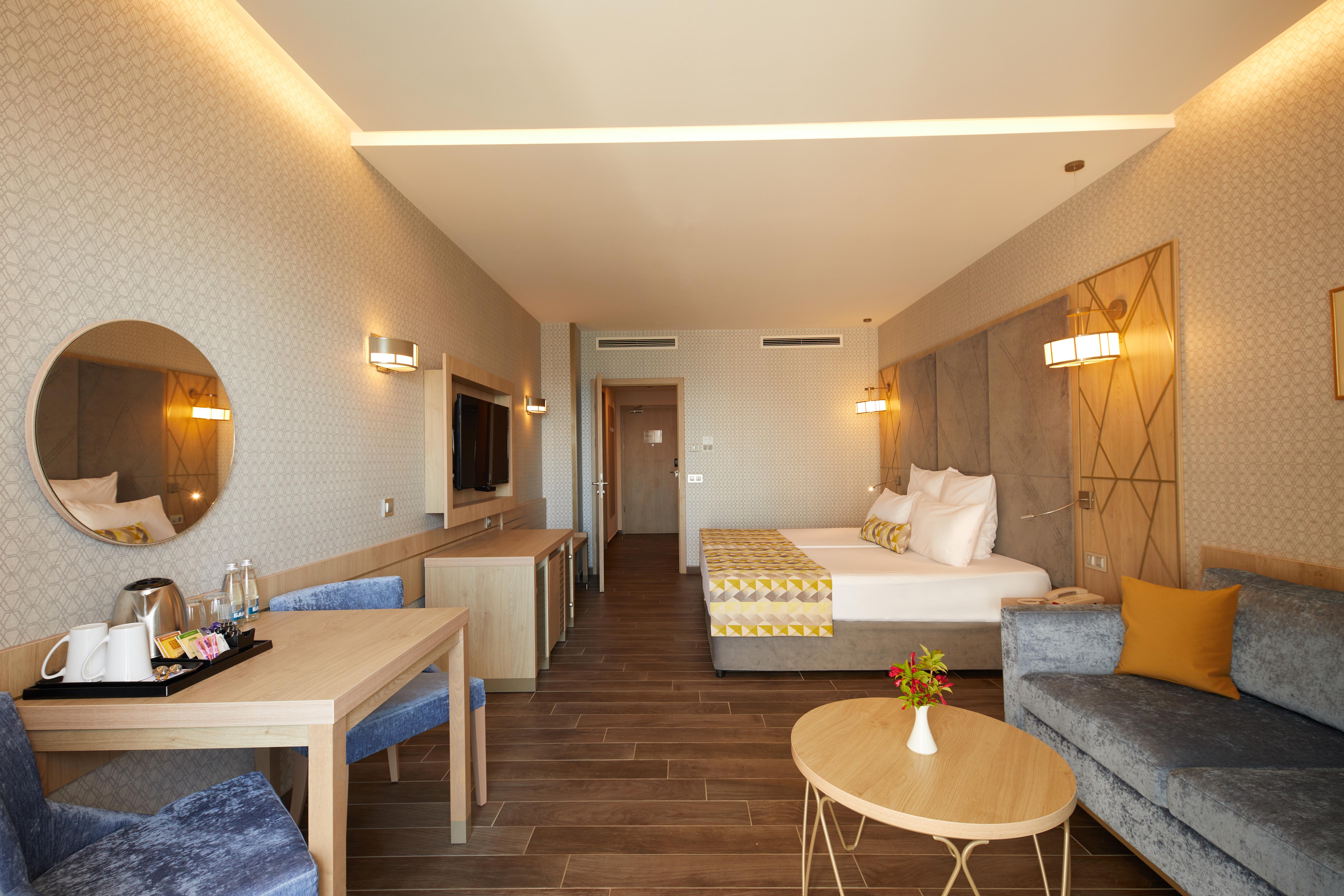 Club, Deluxe, Sea Front, Balcony or Terrace