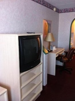 O Hare Inn & Suites 33/43