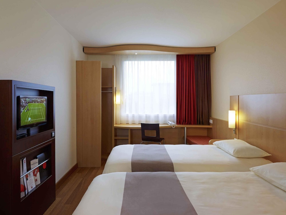 Ibis Warszawa Reduta 21/55