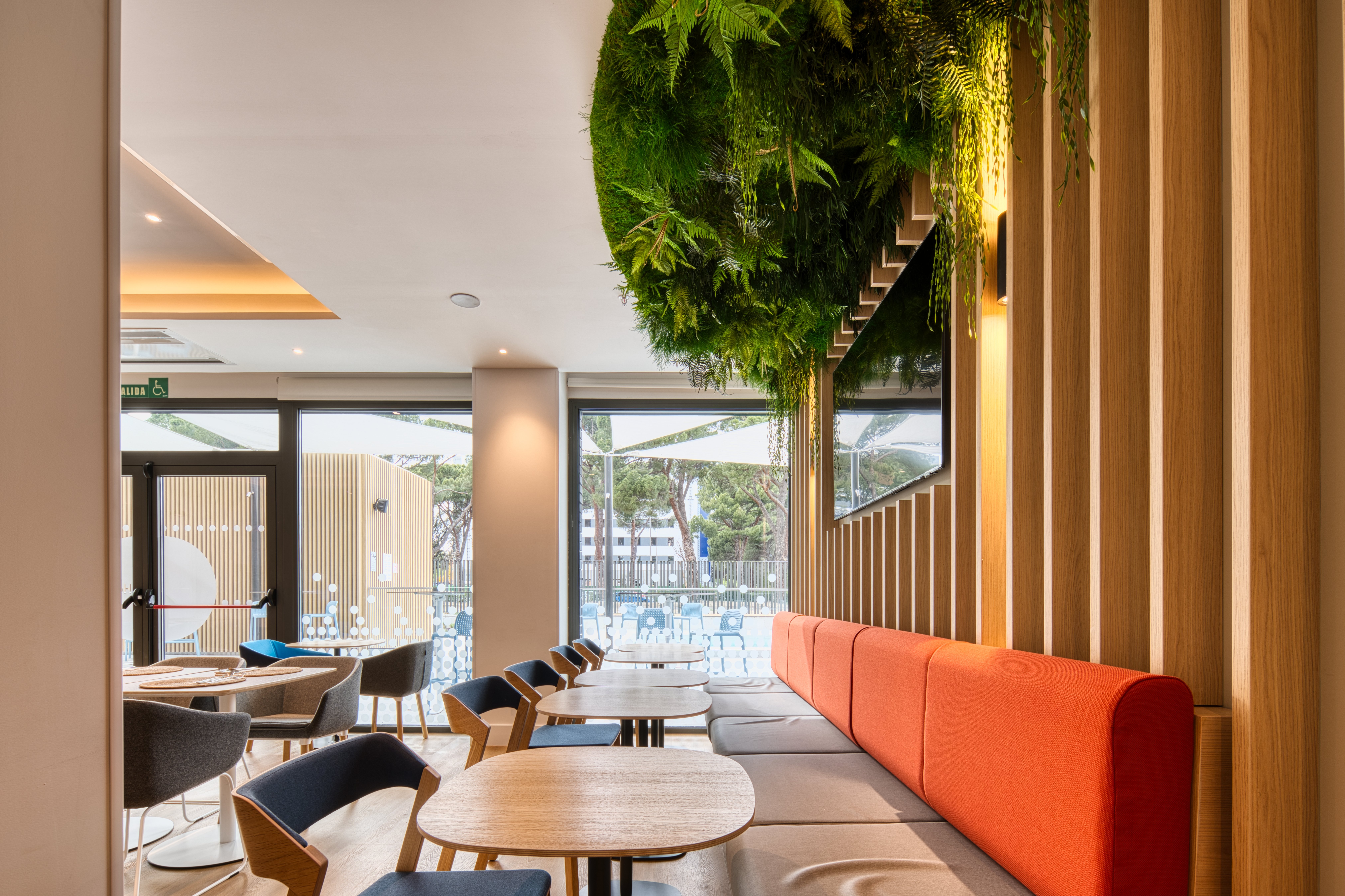 Holiday Inn Express Madrid Airport 26/40
