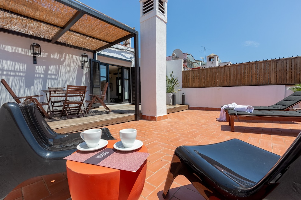 swimming pool spa
