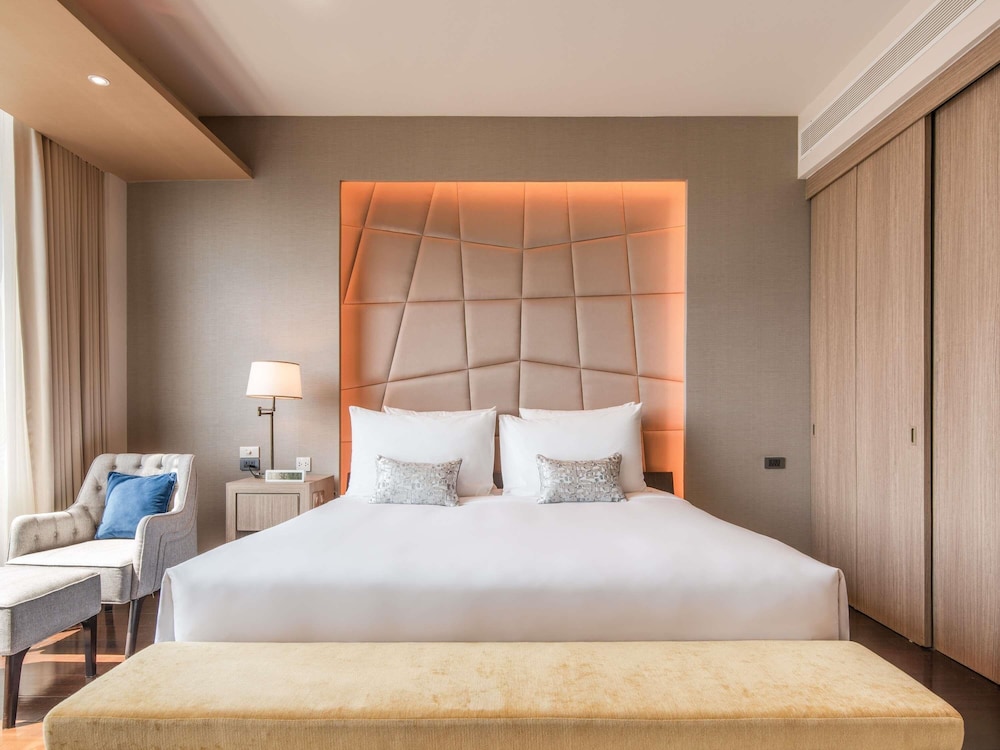 2 Bedrooms, Club, Executive, Privilege, Suite, 2 King Beds