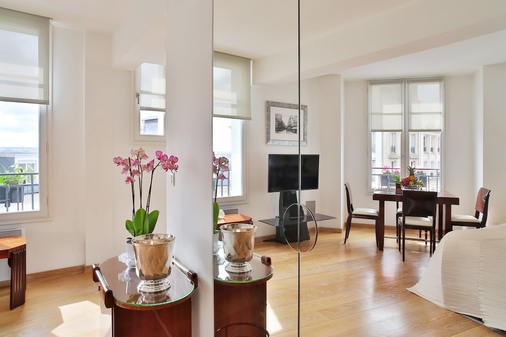 Montmartre Residence 45/74