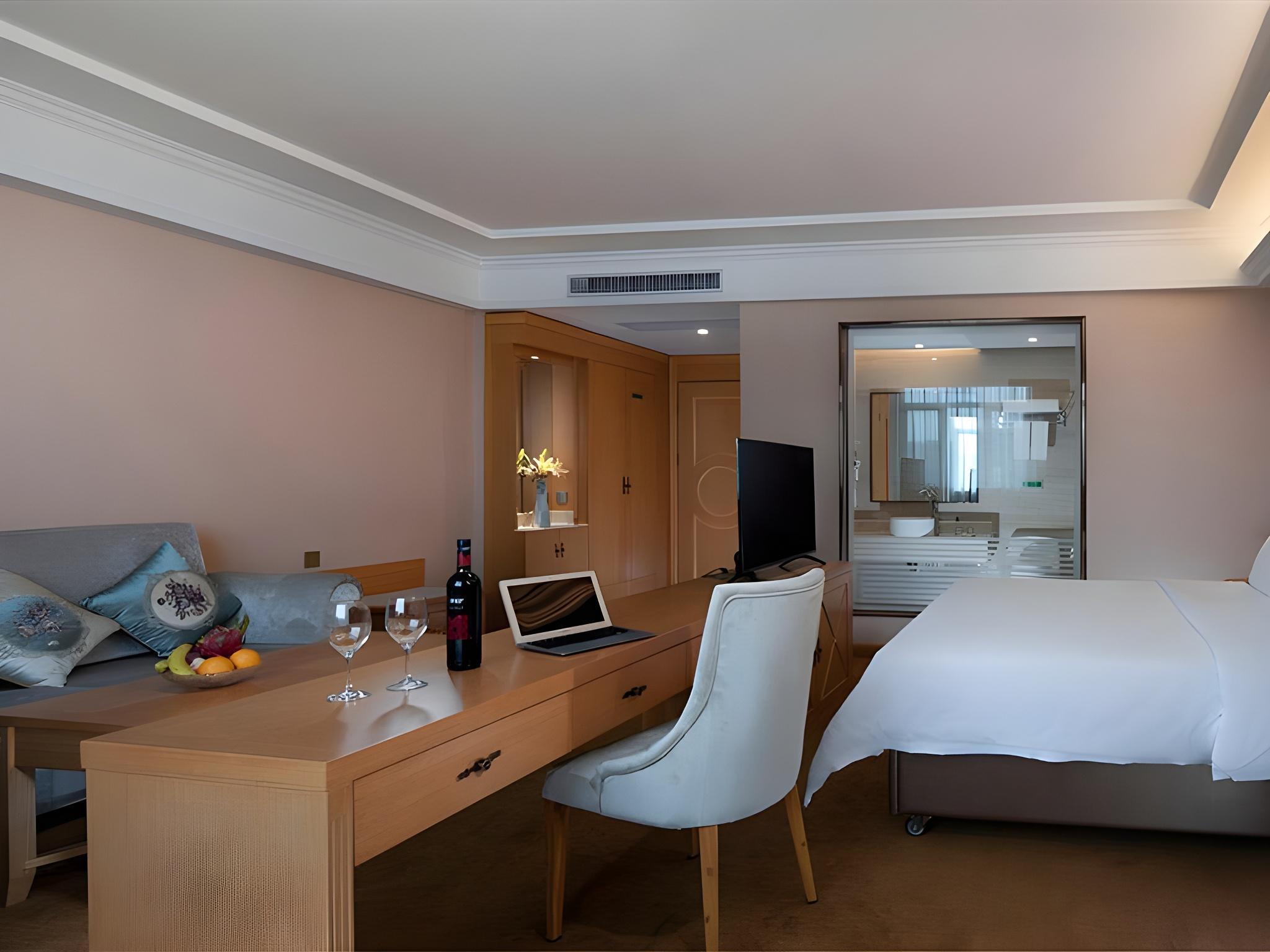 Vienna Hotel (Foshan Guidan Road) 33/37