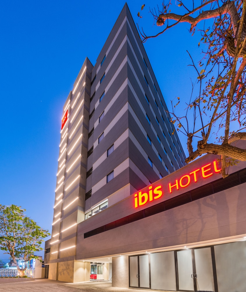 Ibis Barranquilla 7/71