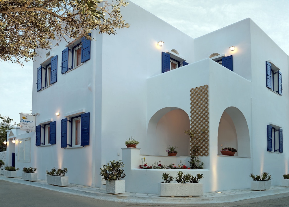 Matas Apos Apartments 3/63
