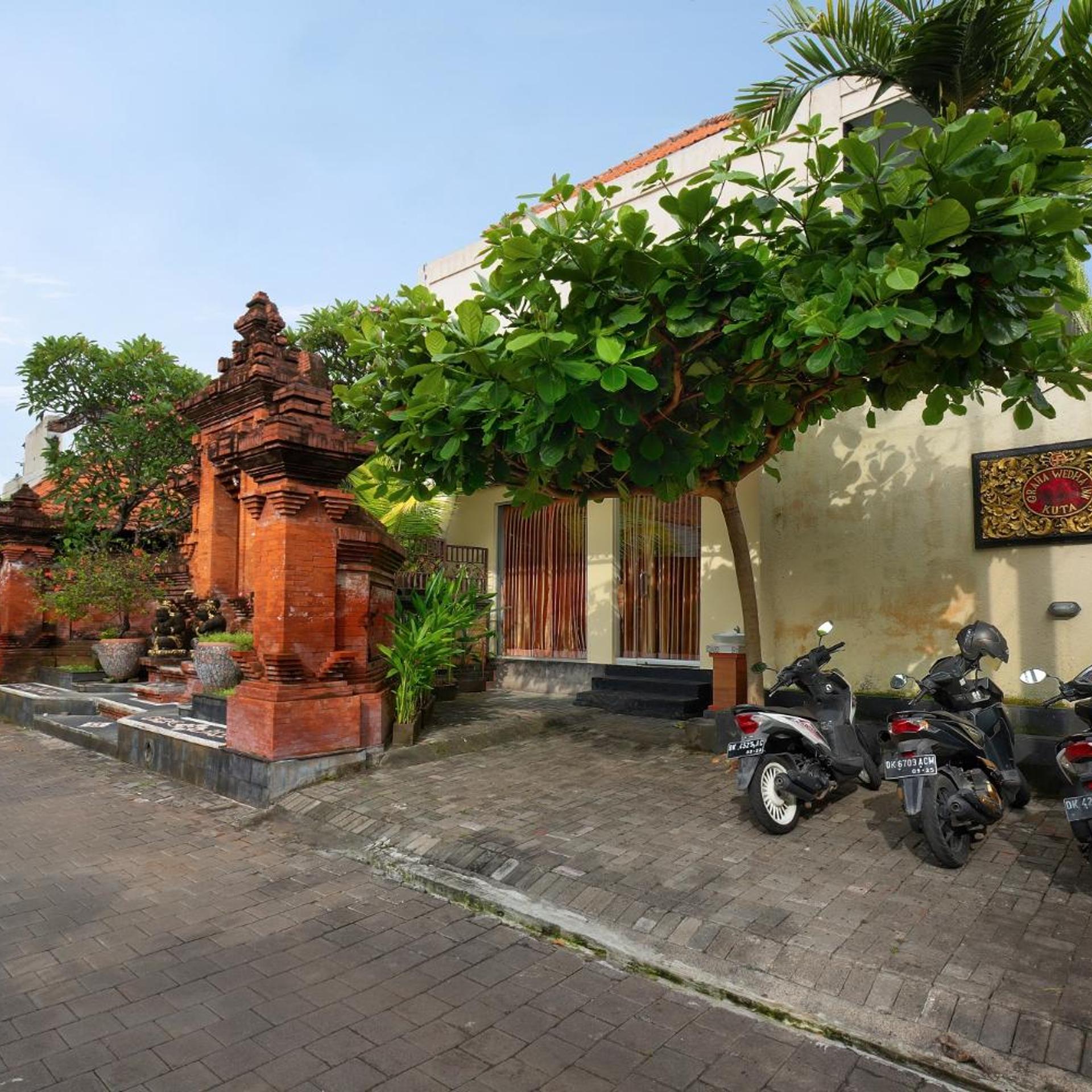 Graha Wedha Kuta 24/33