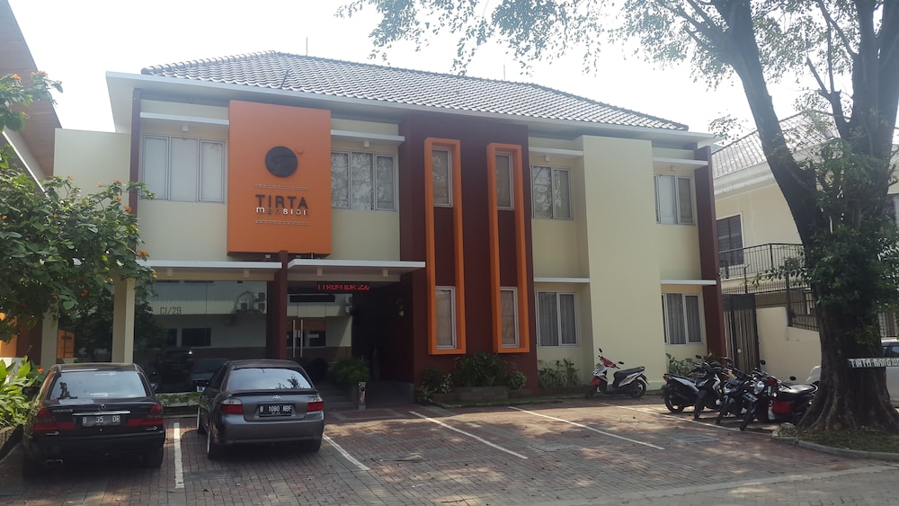 Tirta Mansion Premier 2/35