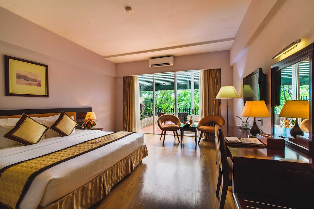 Mondial Hotel Hue 6/39