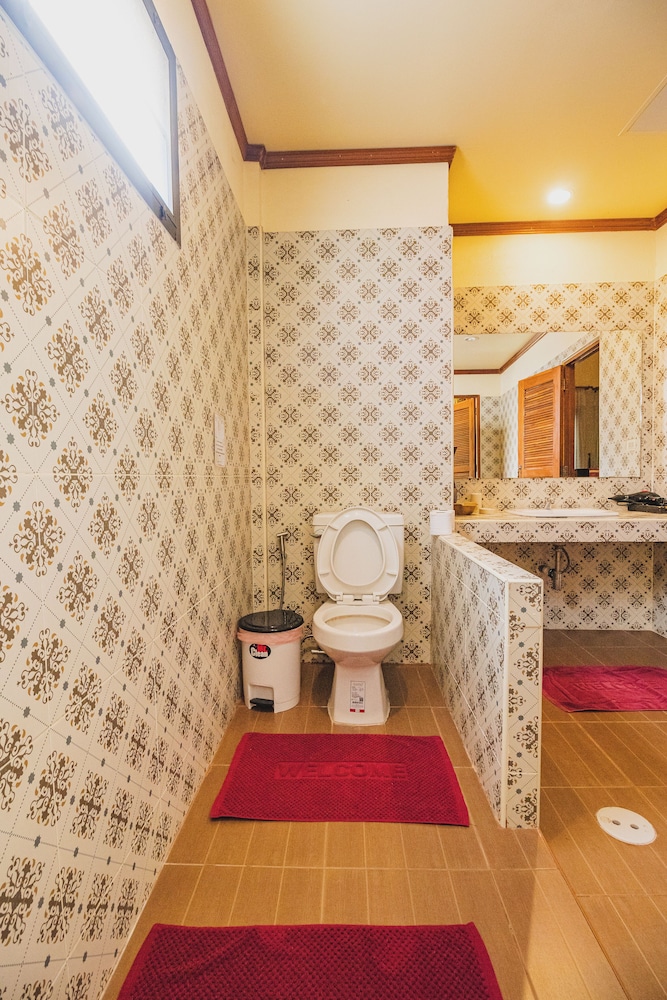 Joy S House 40/44