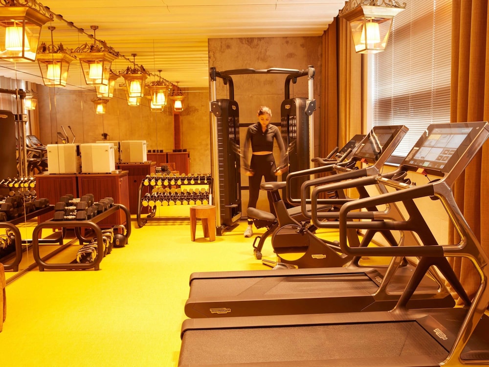 Mondrian Bordeaux Hotel des Carmes 34/56