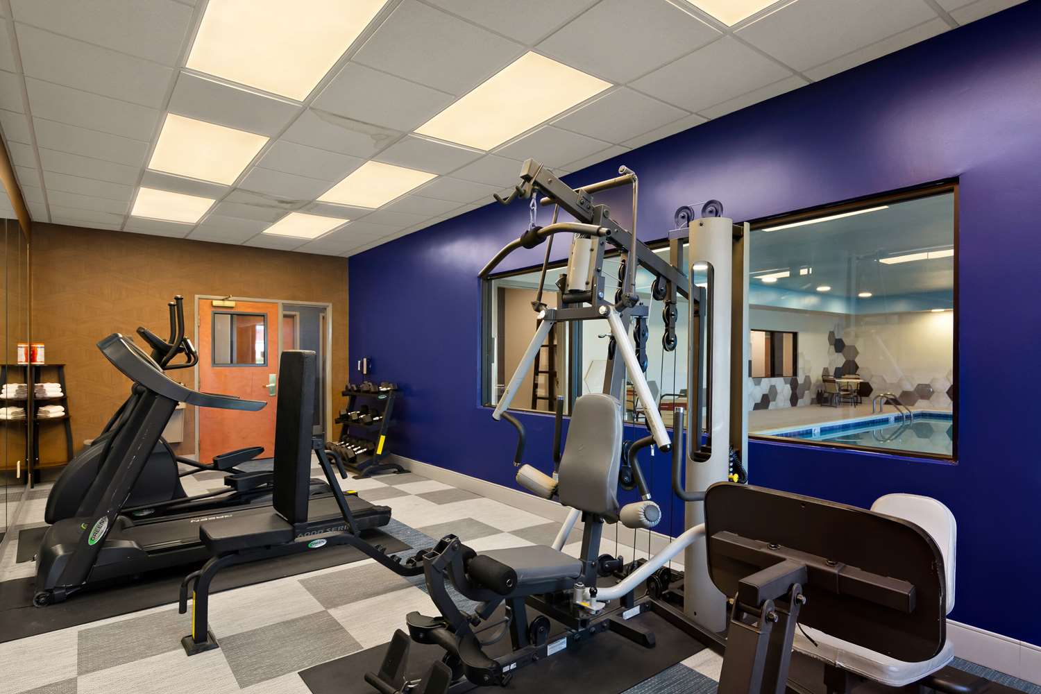 Comfort Inn & Suites Ashland - Richmond North 20/32