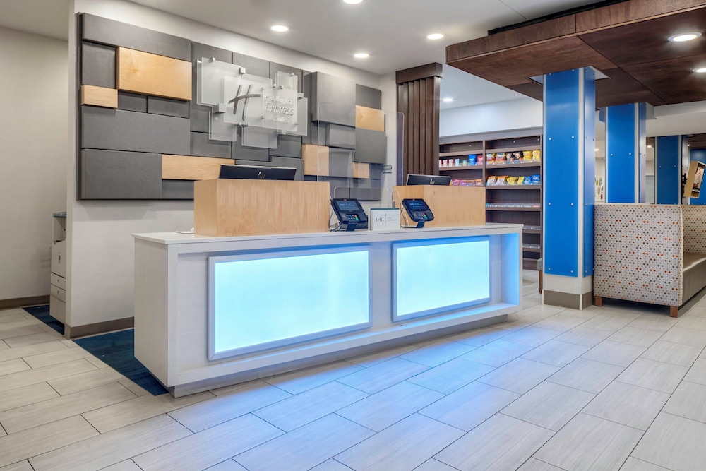 Holiday Inn Express Hotel And Suites Macon West 13/63