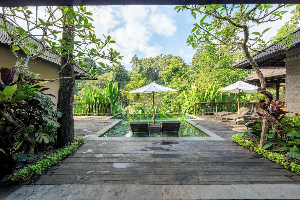 The Lokha Ubud Resort Villas And Spa 32/35