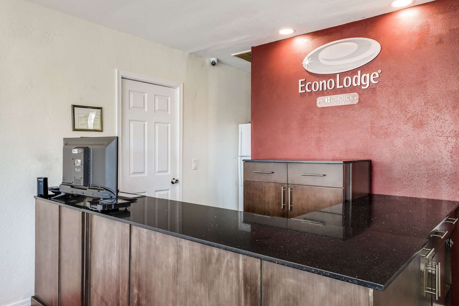 Econo Lodge Needles 13/26