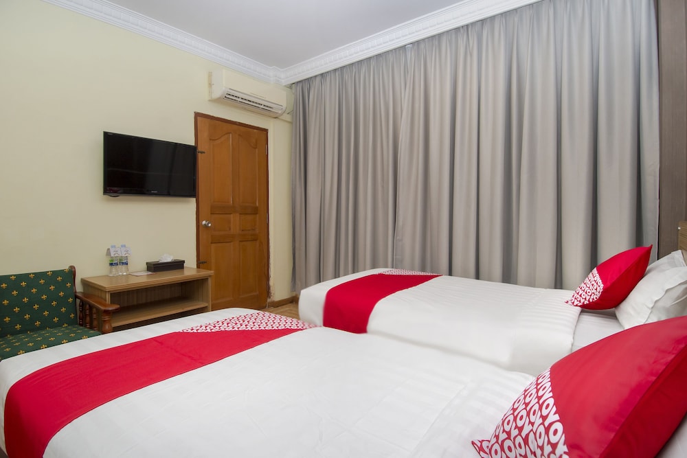 Halim Hotel 14/38
