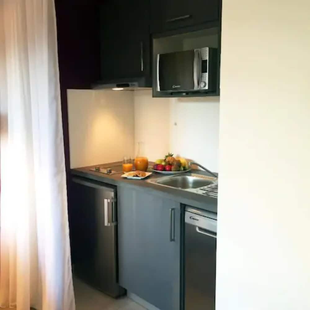 Nemea Appart Hotel Quai Victor Tours Centre 68/73
