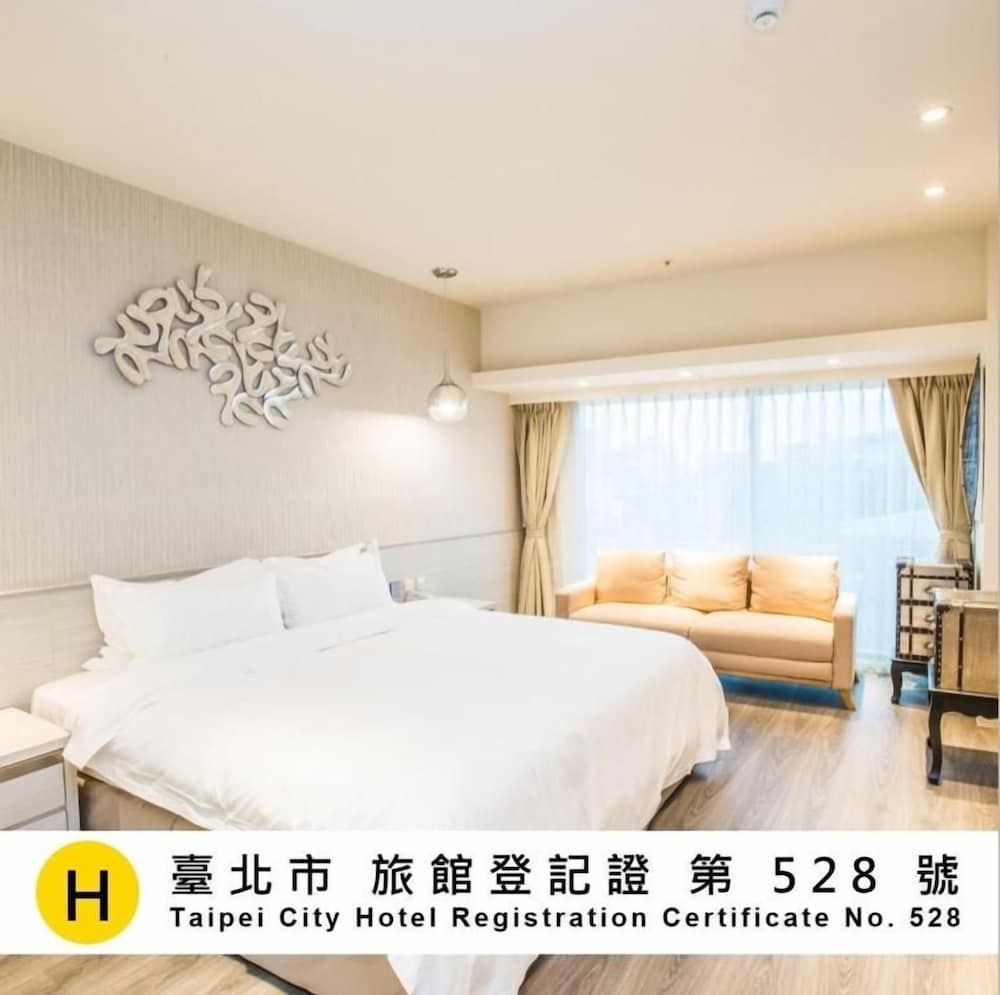 Walker Hotel Ximen 8/50