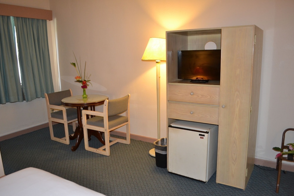 West Plaza Hotel Desekel 28/43