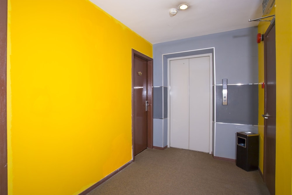 OYO 44037 King Park Hotel 27/30