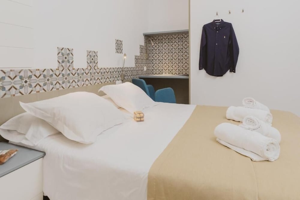 Hostal Gravina 20/50