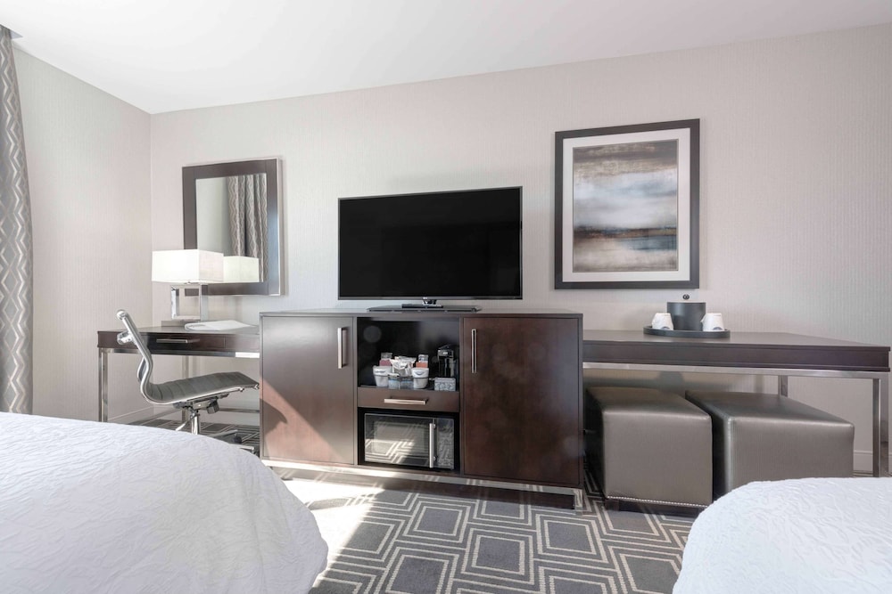 Hampton Inn And Suites Worcester Ma 24/65