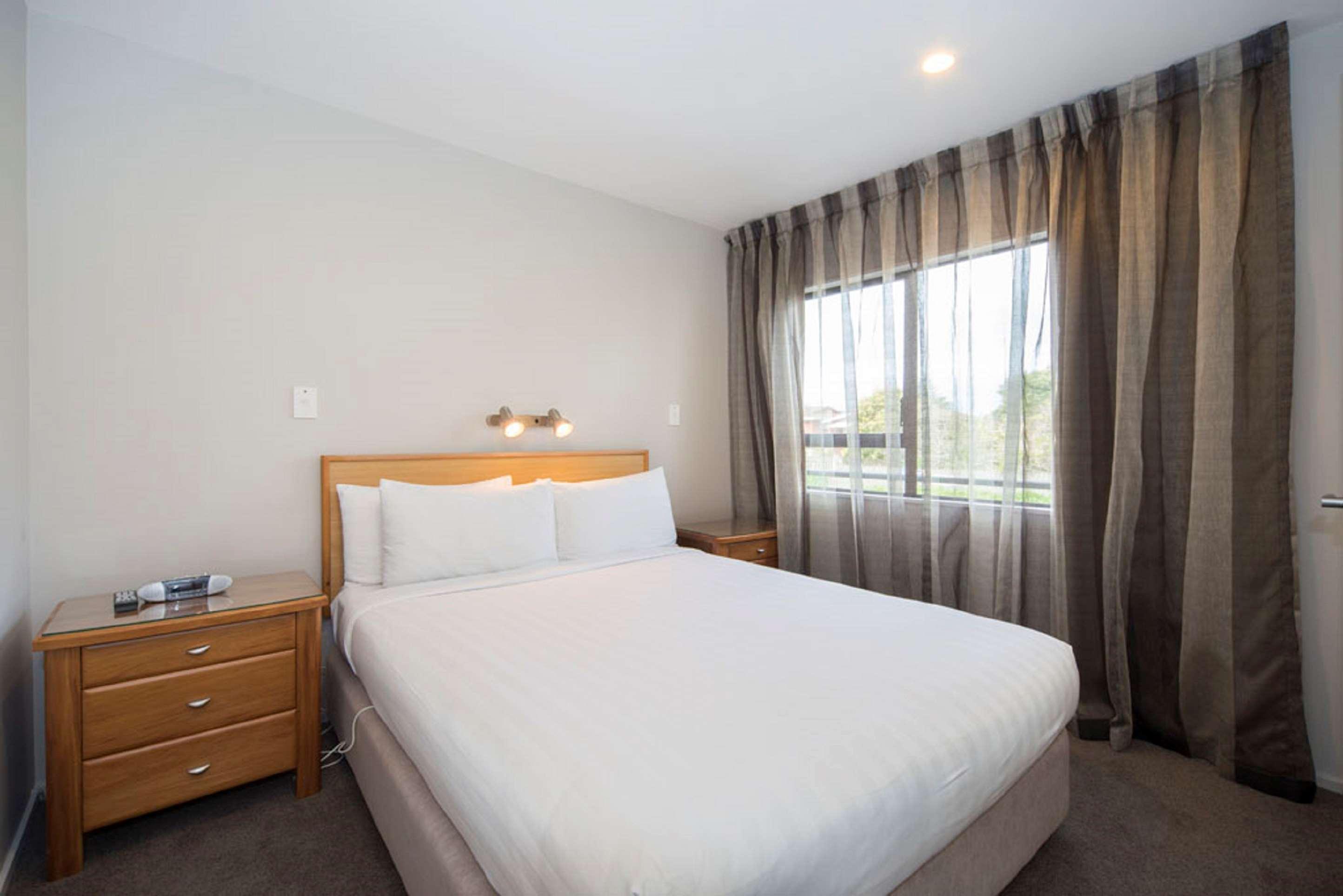 Quality, Deluxe, Queen Bed