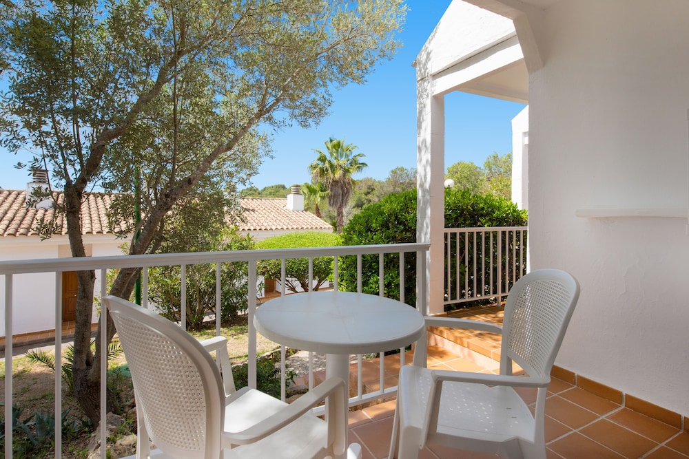 Hotel Cala Romantica 8/65