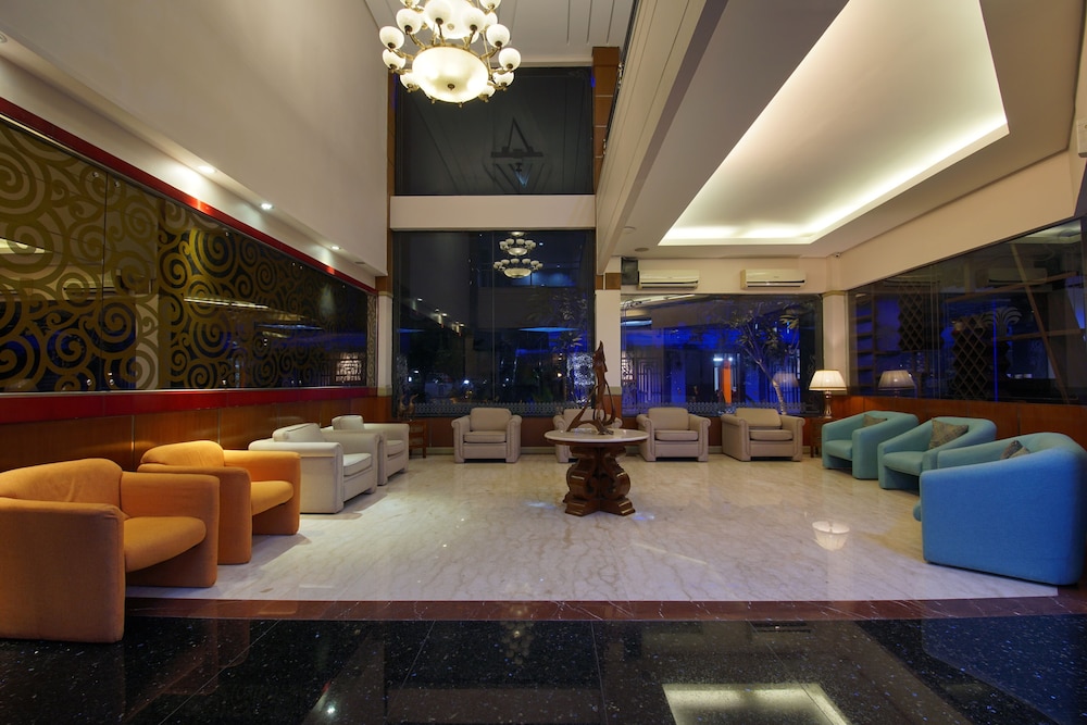 Hotel New Puri Garden Bandara Semarang 25/44