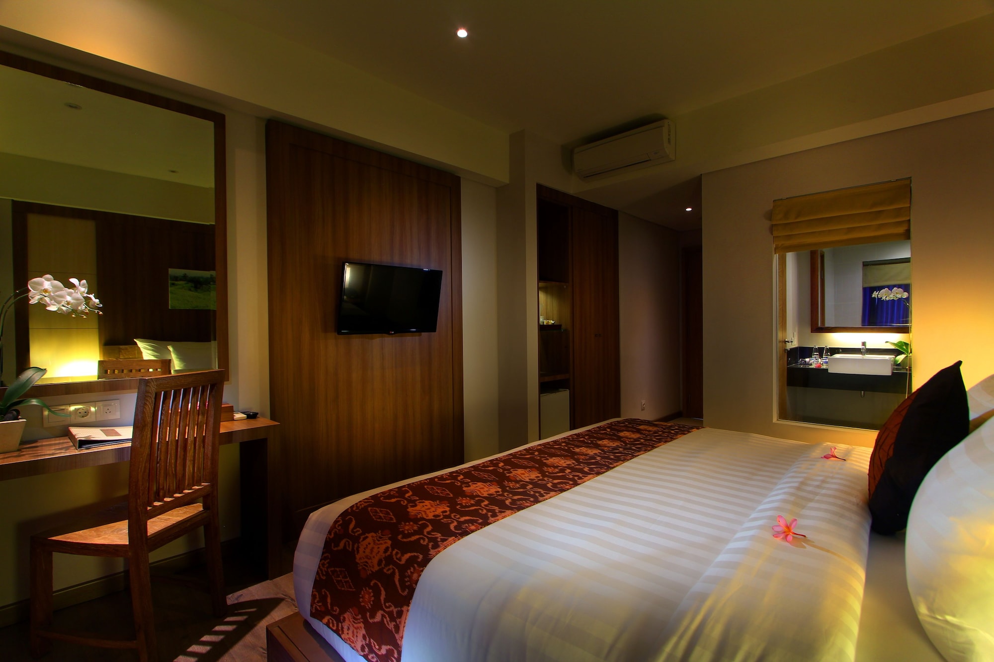 Kirana, Double Bed، The Kirana Canggu Hotel 3/5