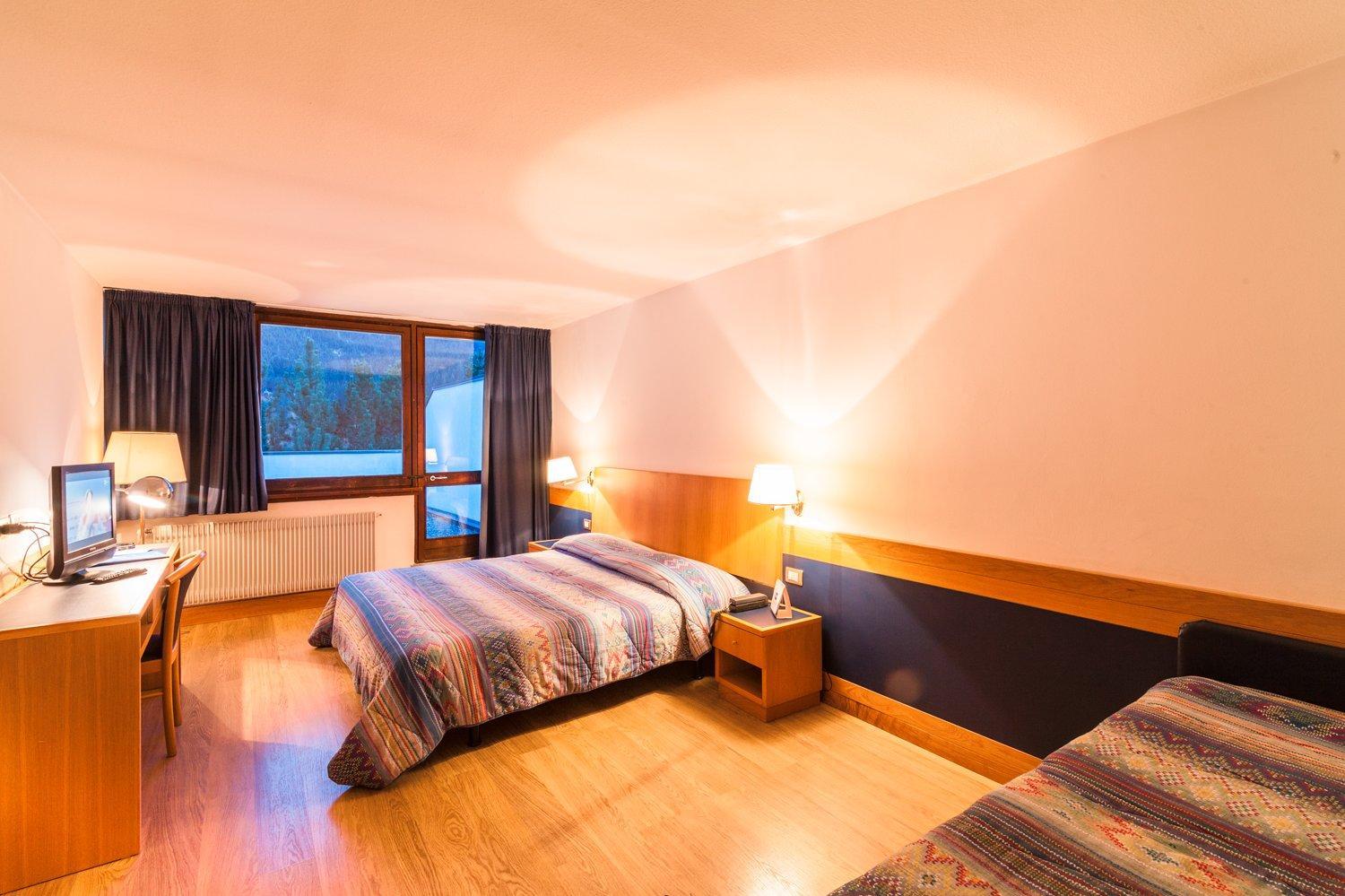 Room, Triple