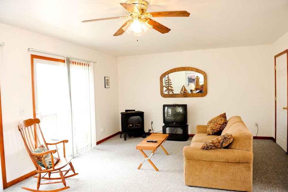 Clear Lake Resort 20/50