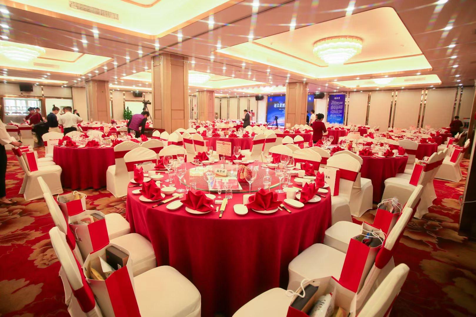 Shenzhen Lotus Hotel 36/51