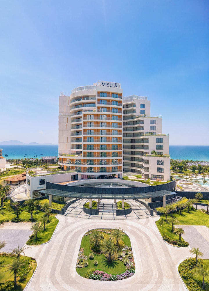 Melia Serenity Cam Ranh Beach Resort 3/47