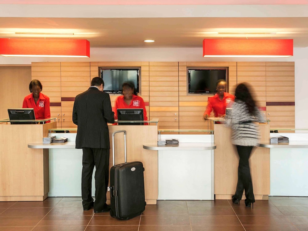 Ibis Lagos Ikeja 13/74