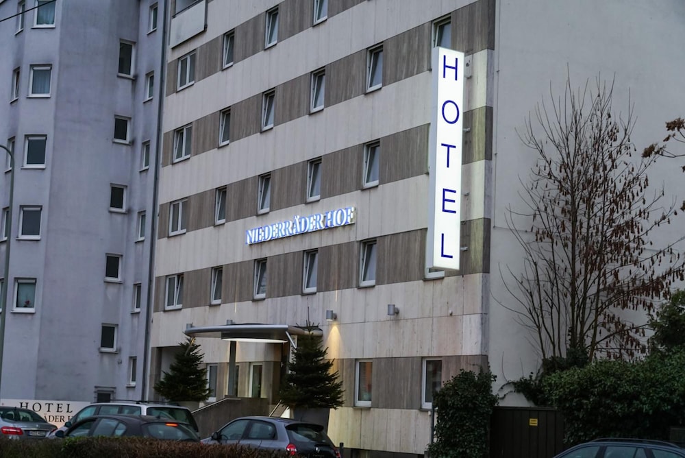 Hotel Niederraeder Hof 3/41